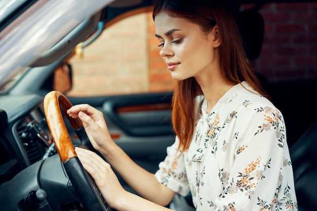 Уход за автомобильными ковриками и обивкой