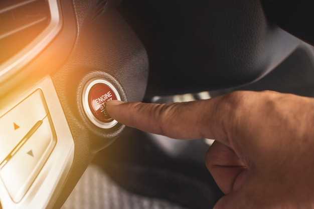 Расположение и проверка предохранителя прикуривателя в Mitsubishi Outlander 3