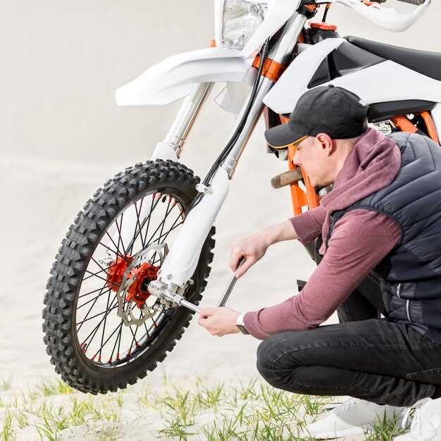 Ослабление натяжения цепи перед регулировкой