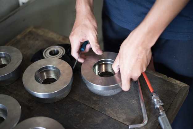 Проверка состояния подшипника перед началом работы