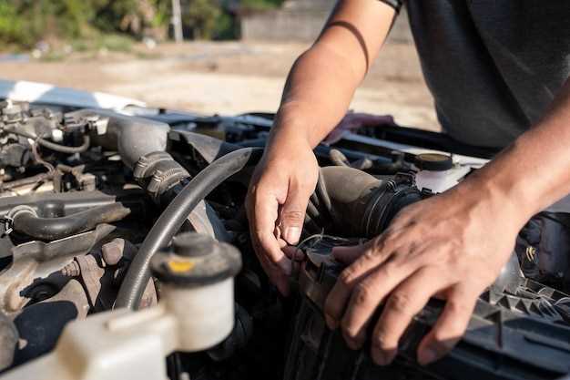 Разборка защитных кожухов и снятие кабелей питания