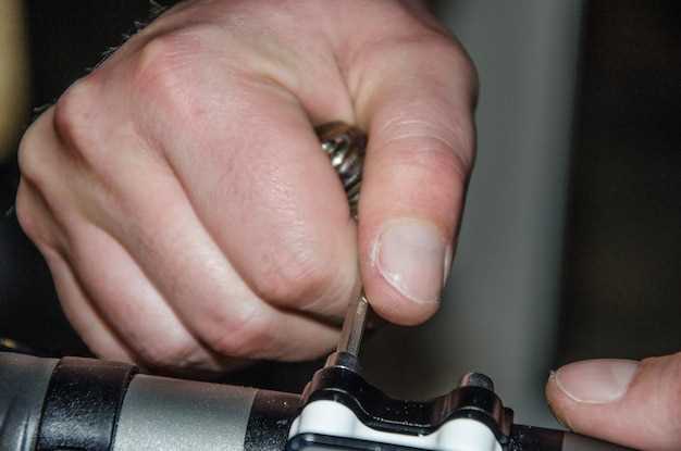 Что потребуется для проверки напряжения в цепи фарсунок