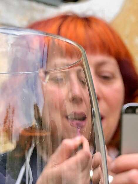 Отсоединение электропривода и демонтаж креплений зеркала