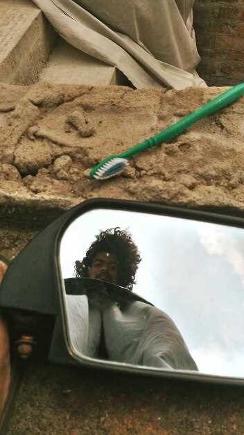 Подготовка к снятию зеркала заднего вида Газель