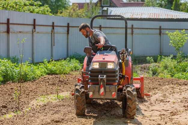 Подбор необходимых деталей и инструментов для сборки