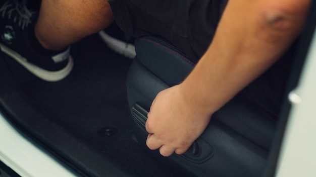 Обеспечение безопасности: отключение аккумулятора и защита салона