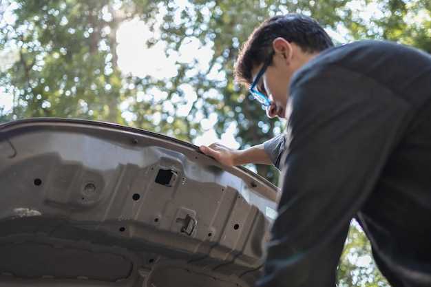 Снятие задних декоративных накладок