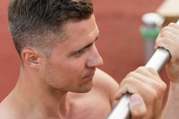 Использование отверстия для кабелей и зарядных устройств