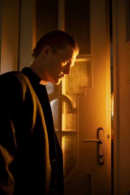 Обработка замка смазкой и очистка механизма