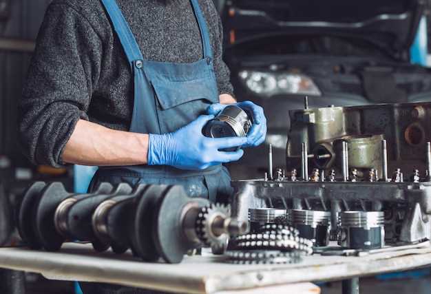 Снятие защитных крышек и старых салников