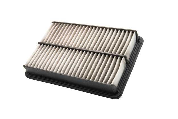 Доступ к воздушному фильтру: демонтаж элементов и крышек