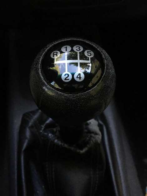 Механические повреждения шестерен или синхронизаторов