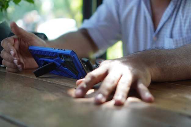 Шаг за шагом: снятие старых болтов и установка новых