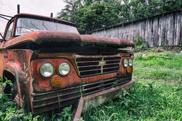 Цветовые схемы и их влияние на восприятие автомобиля