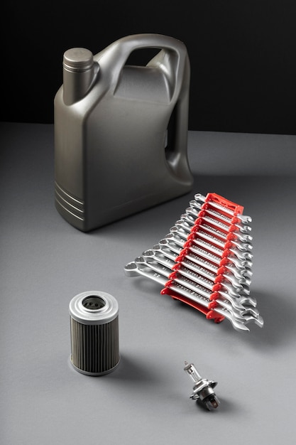 Отвертывание сливной пробки и слив масла