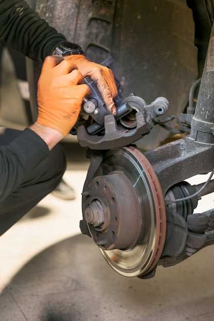 Подъем автомобиля и снятие колеса: правильные техники и советы